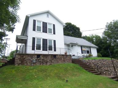 Main picture of 309 Center St