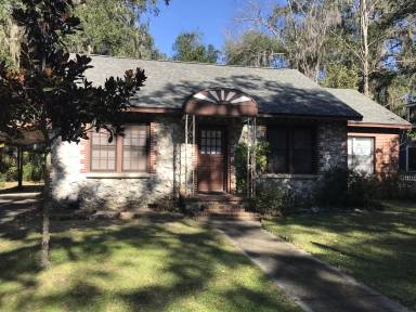 Main picture of 1210 NW 3rd Ave