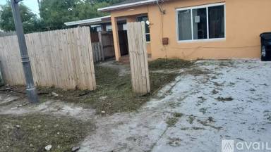 Main picture of 640 NW 15th Ter