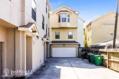 Main picture of 4323 Marina St