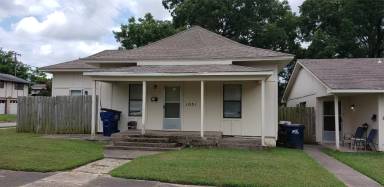 Main picture of 1025 E 8th St