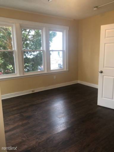 Main picture of 257 Lehigh Ave