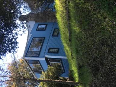 Main picture of 1872 Seminole Dr