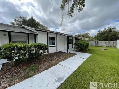 Main picture of 12 Fawn Ln