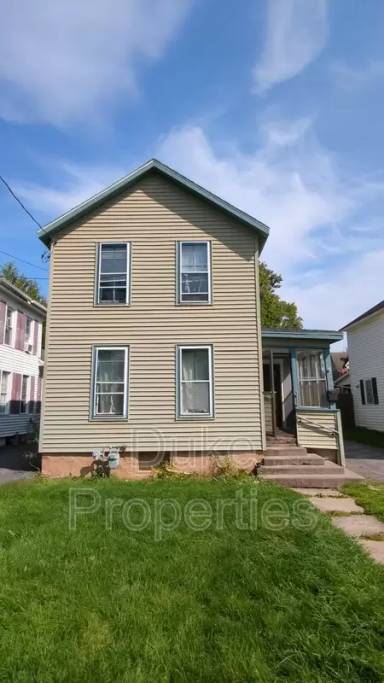 Main picture of 16 Burt Ave