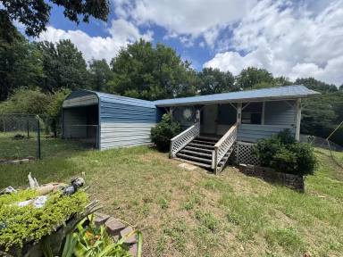 Main picture of 81 Blackwell Ln