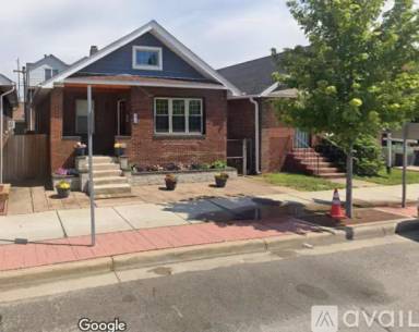 Main picture of 1912 E Columbus Dr