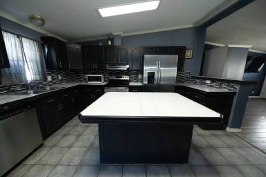Main picture of 5774 Clay St