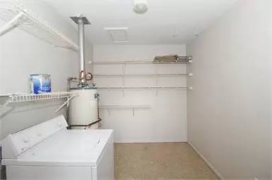 Main picture of 2351 W Holly St