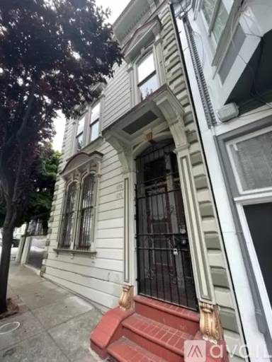 Main picture of 676 Ivy St