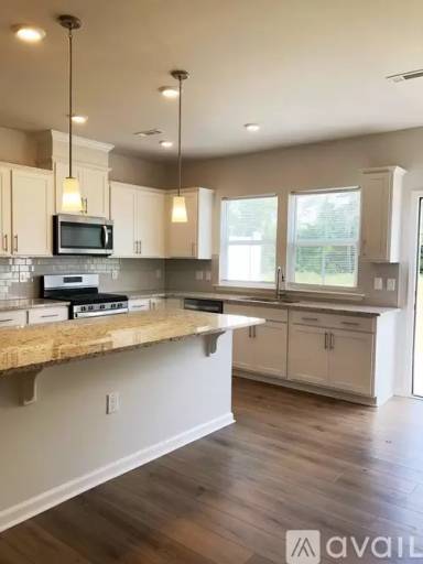 Main picture of 825 Falls Grove Trl