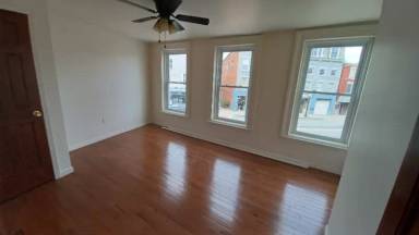 Main picture of 19 Market St