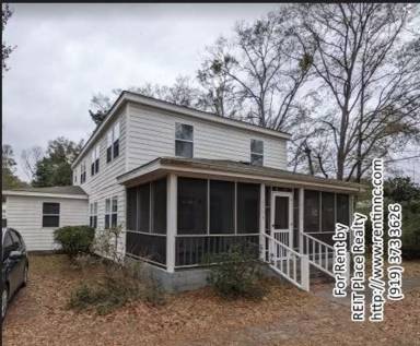 Main picture of 2702 Oleander Dr