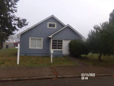 Main picture of 503 Perry Ave