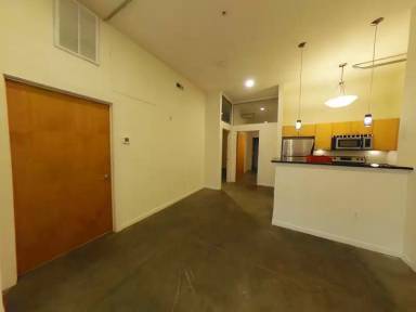 Main picture of T & E Apartments