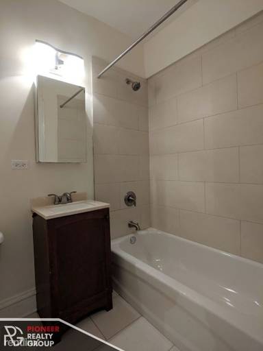 Main picture of 4715 N Leavitt St & 4725 N Leavitt St