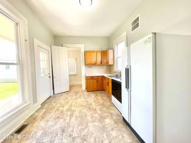 Main picture of 218 N Park Ave