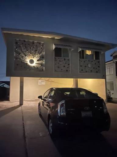 Main picture of 2130 6th Ave