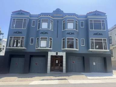 Main picture of 3465 22nd St