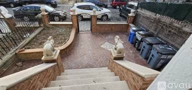 Main picture of 535 E 29th St