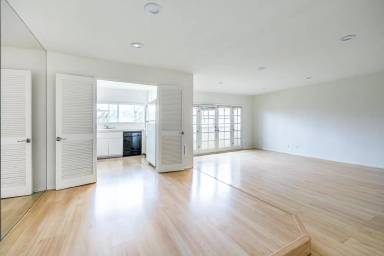 Main picture of 947 18th St