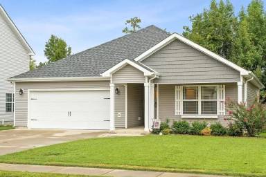 Main picture of 516 Medallion Cir
