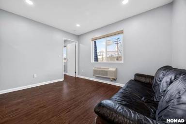Main picture of 9 Vreeland Ave