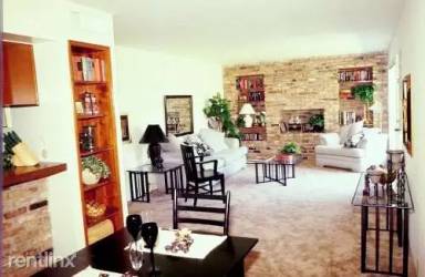 Main picture of 2201 Fountain View Dr