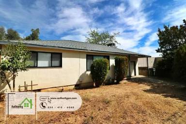 Main picture of 2463 Ramona Pl