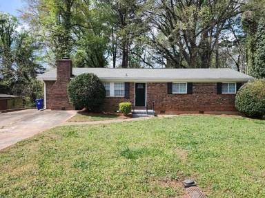 Main picture of 2879 Port Royal Ln