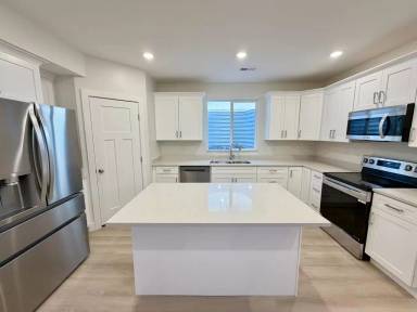 Main picture of 1579 S 3170 E
