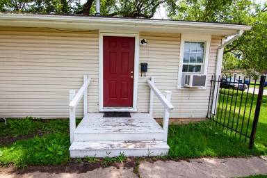 Main picture of 1610 S Martinson St
