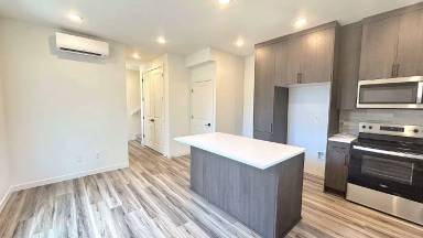 Main picture of 2909 N Russet St