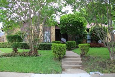 Main picture of 4905 Brandenburg Ln