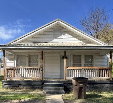 Main picture of 410 Gardner St
