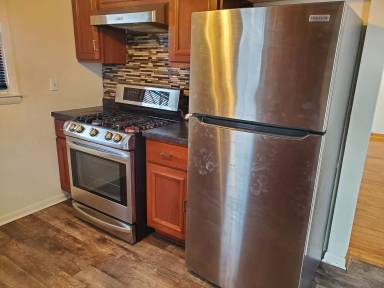 Main picture of 4556 N 71st St