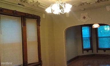 Main picture of 1336 W Barry Ave