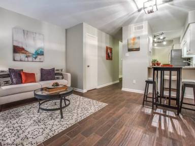 Main picture of 1605 5th Ave