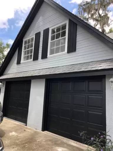 Main picture of 643 Woodward St