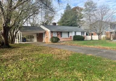 Main picture of 7908 Wellington Rd