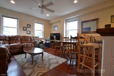 Main picture of 14 Duval St
