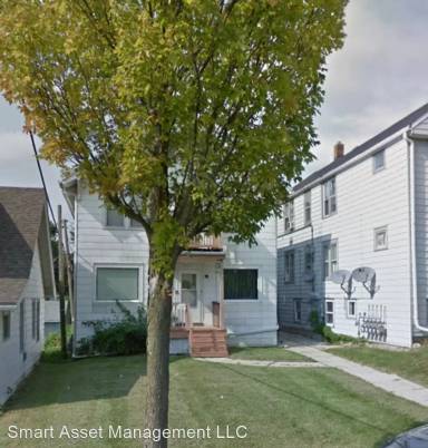 Main picture of 8726 W Mitchell St