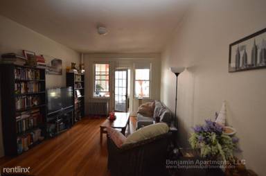 Main picture of 1638 Commonwealth Ave