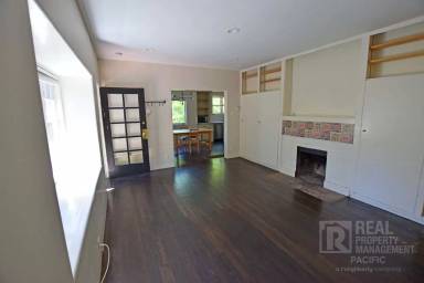 Main picture of 2628 Benvenue Ave