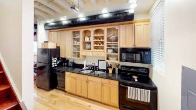 Main picture of 2116 Moyer St