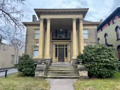 Main picture of 519 W 4th St