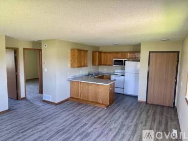 Main picture of 174 Main St