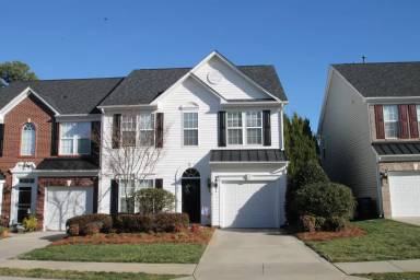 Main picture of 608 Sunset Point Dr