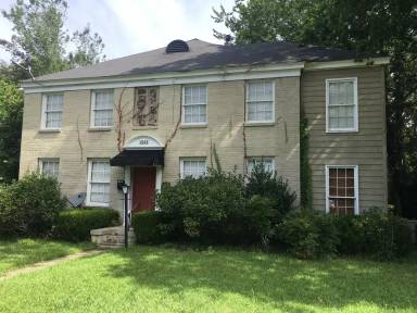 Main picture of 1505 E Fairview Ave