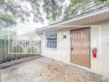 Main picture of 815 W Carole St